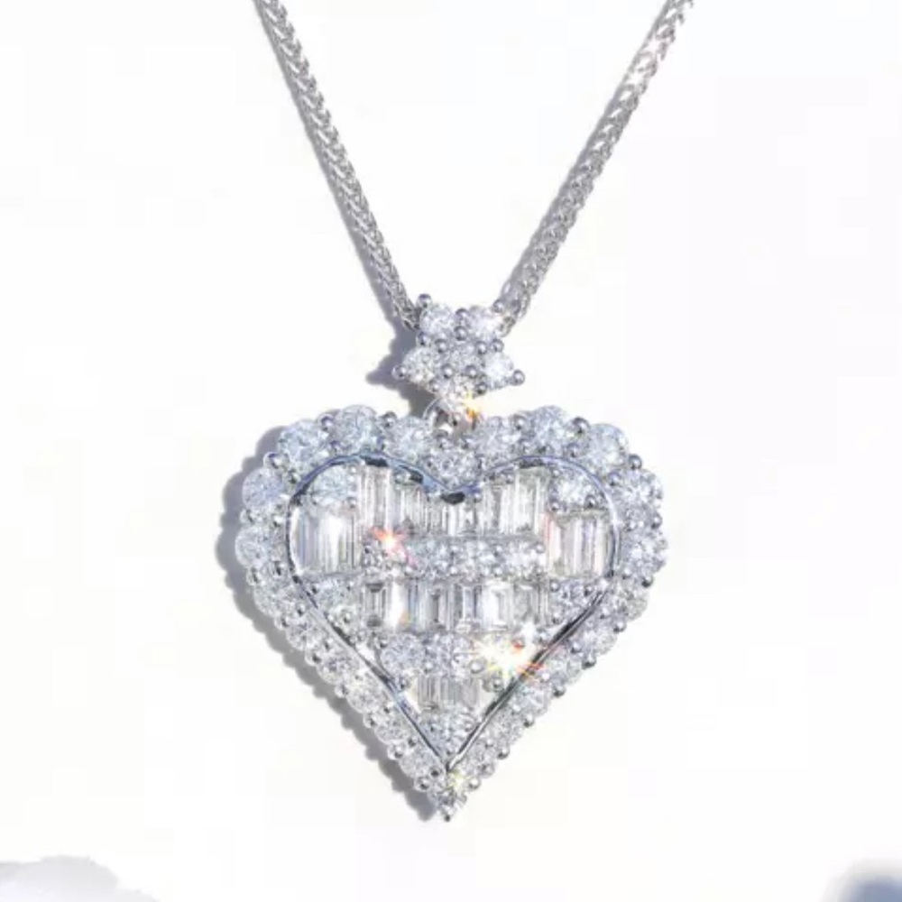 New Silver Pendant Heart Zircon Necklace - Picture 5 of 5